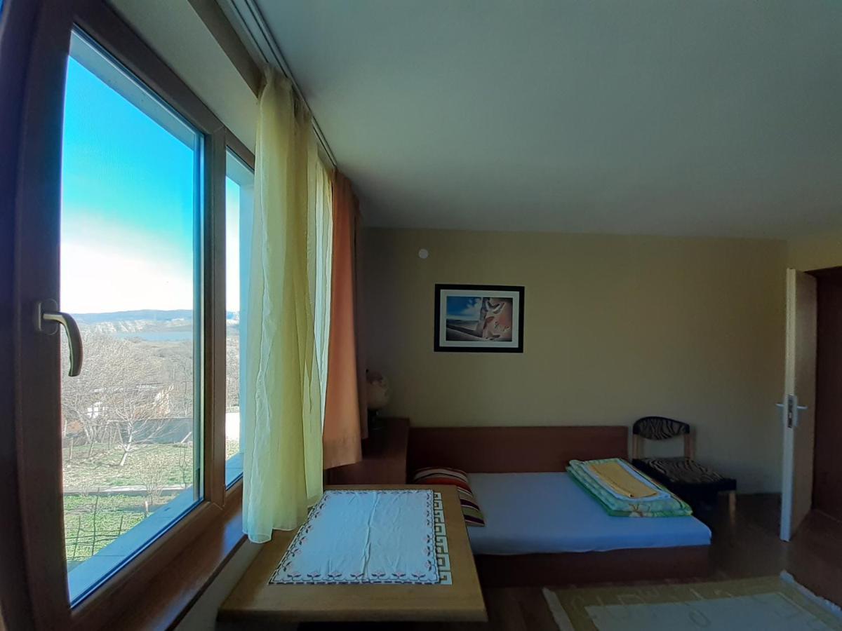 Mihaela Lake Retreat Gnyazdovo Ngoại thất bức ảnh