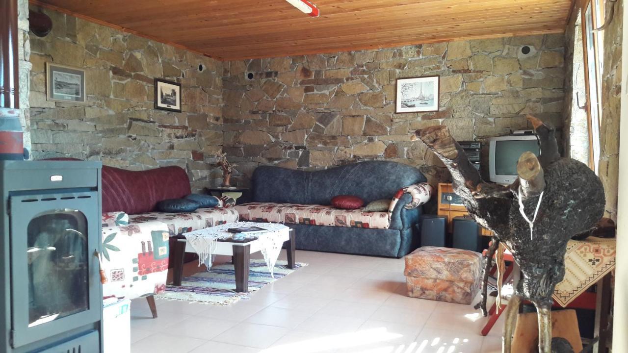 Mihaela Lake Retreat Gnyazdovo Ngoại thất bức ảnh