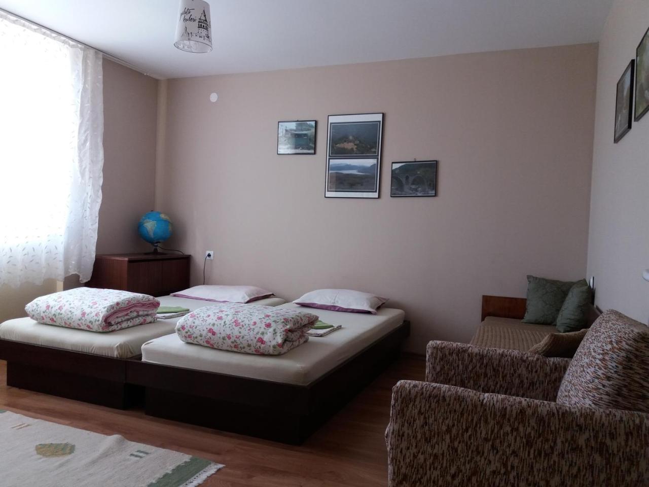 Mihaela Lake Retreat Gnyazdovo Ngoại thất bức ảnh